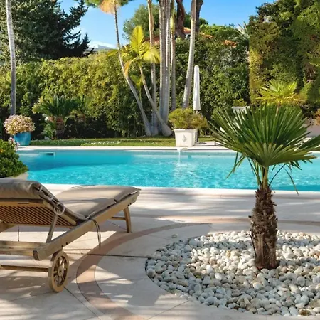 Florentinna In Apartman Antibes